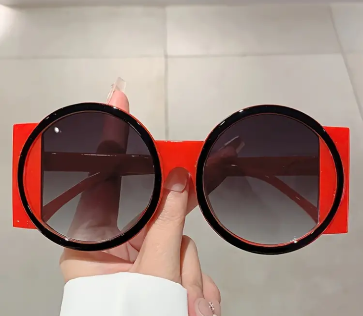 Large round fashion glasses